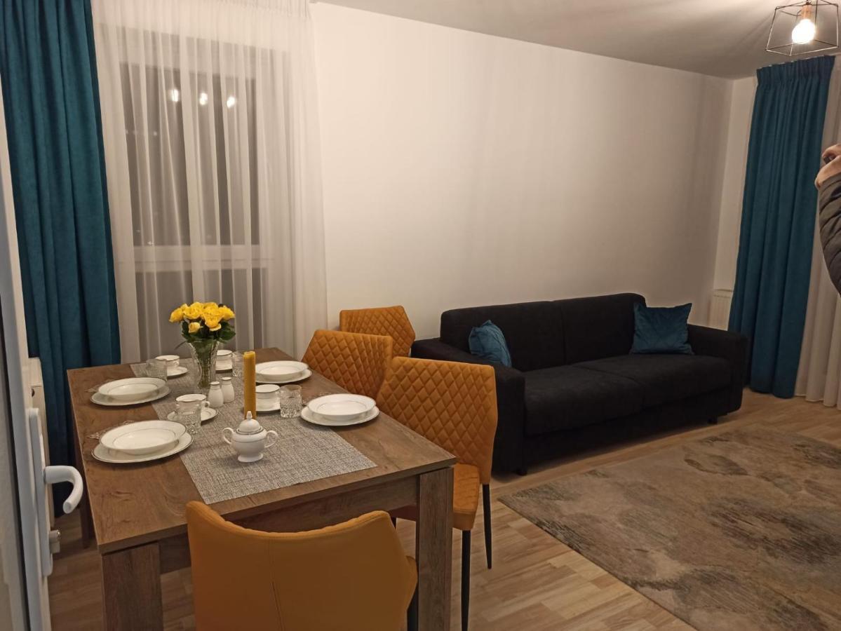 Smart Chic Brasov Lägenhet Exteriör bild