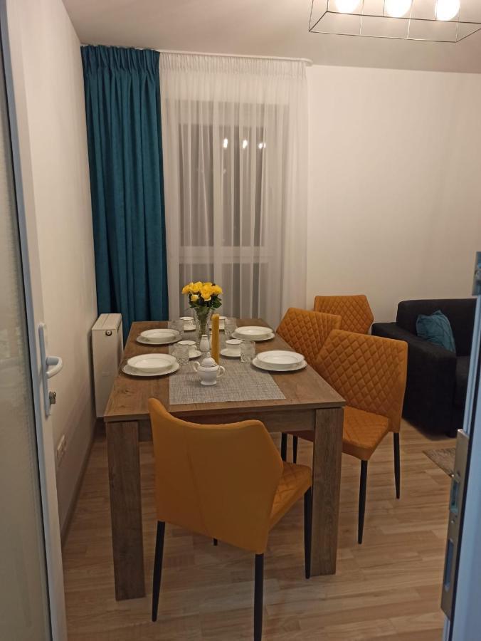 Smart Chic Brasov Lägenhet Exteriör bild