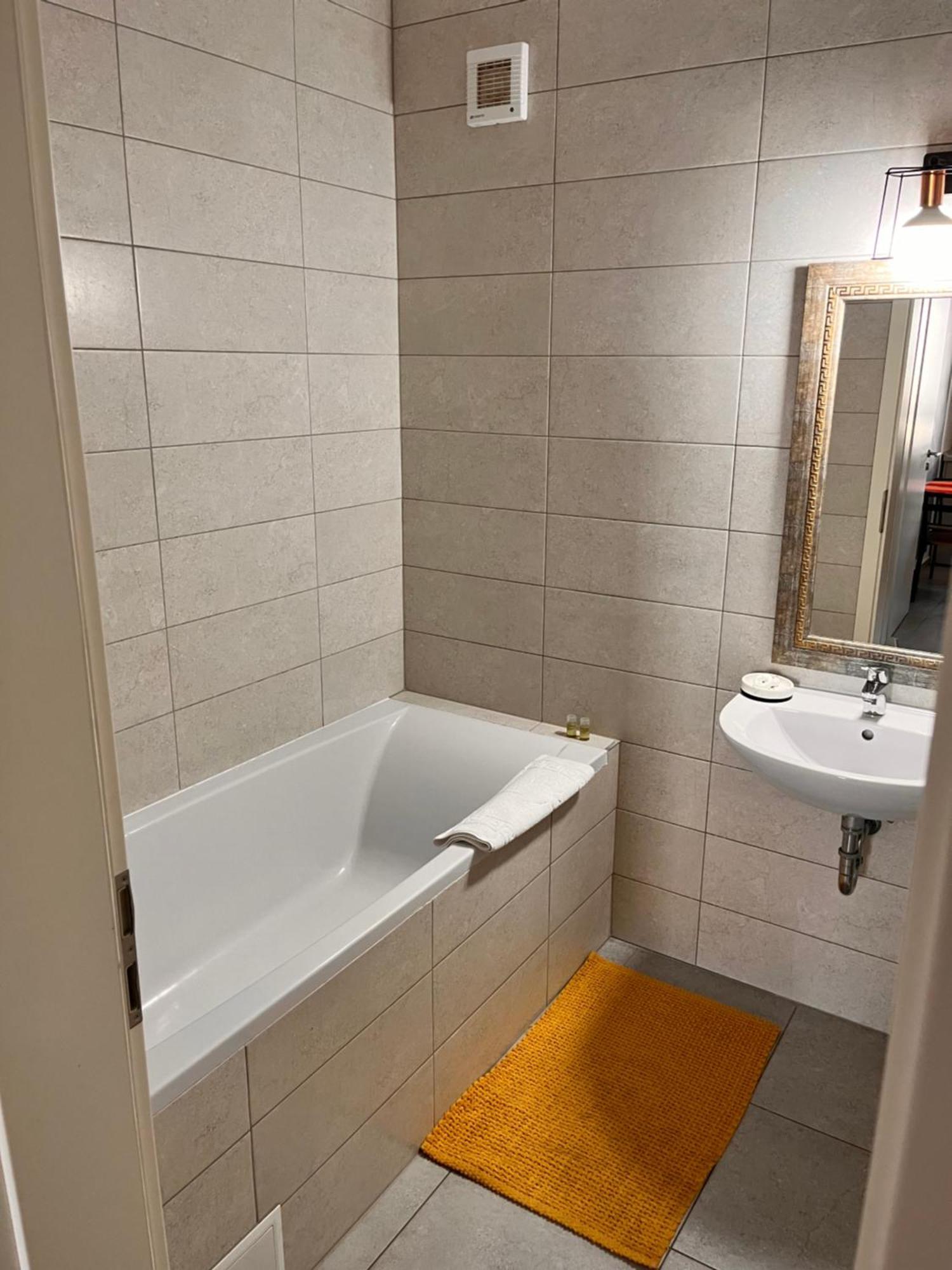 Smart Chic Brasov Lägenhet Exteriör bild